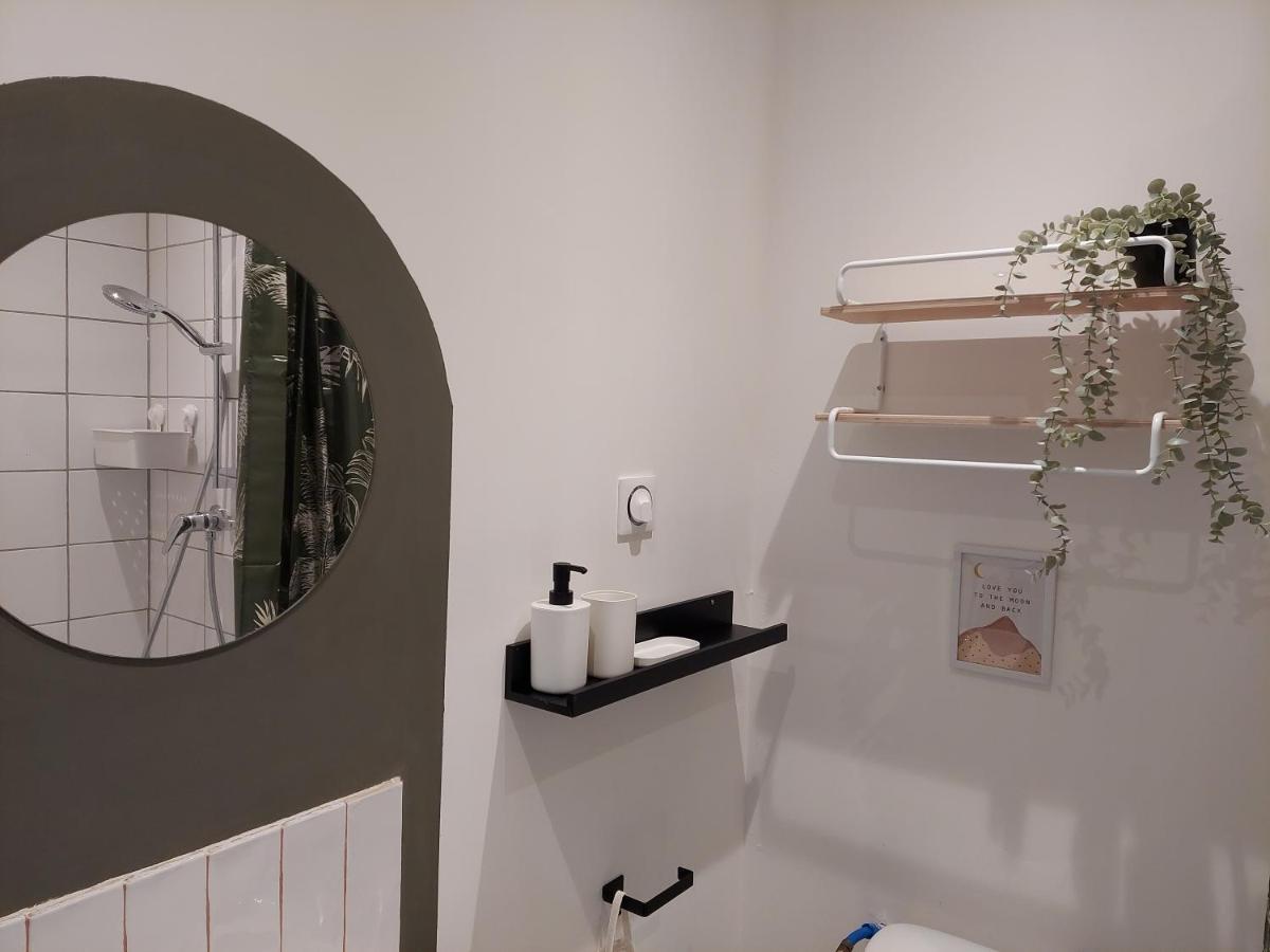 Les Studios De Theophile - Calme Absolu - Wifi - Centre Historique Arles Esterno foto